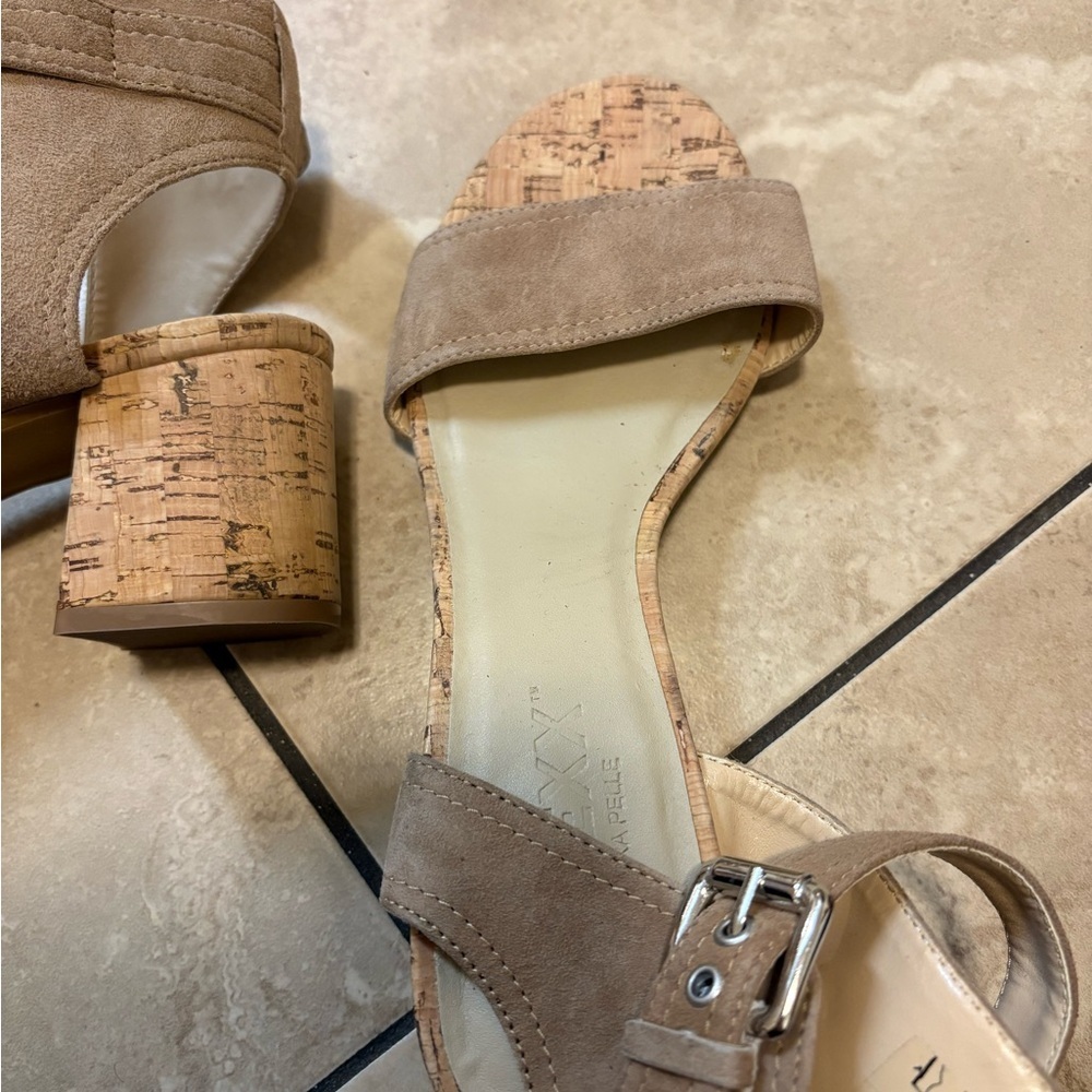 The Flexx Women’s TGIF Ankle Strap Sandal Size 42(US 11-11.5) - Picture 5 of 7